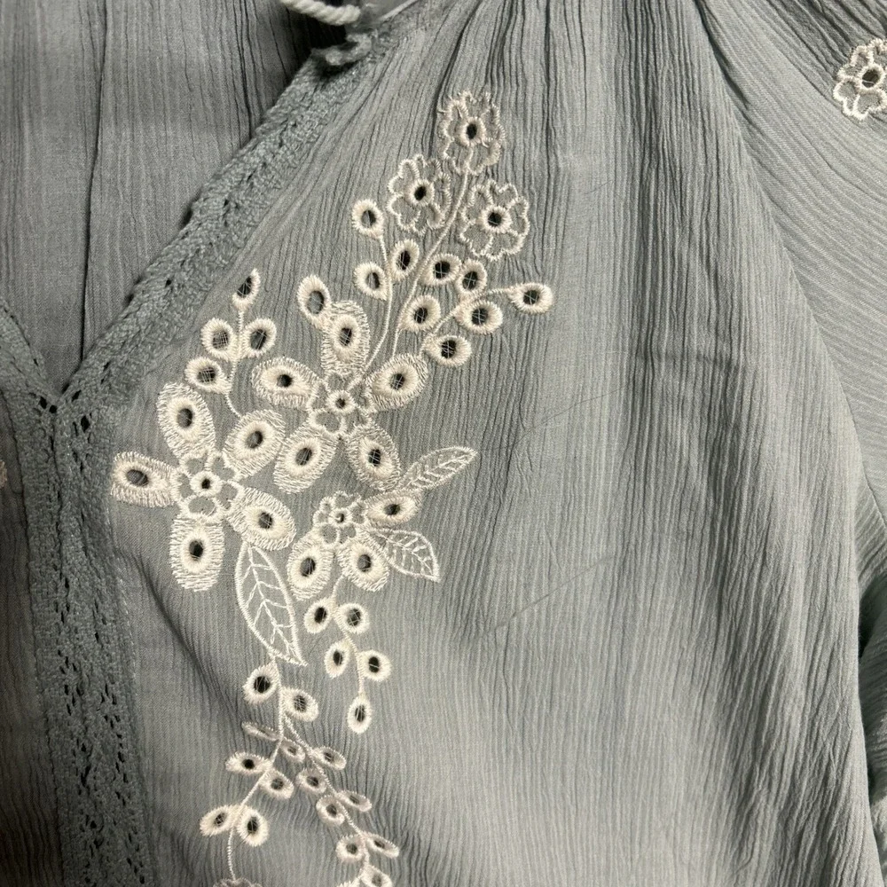 Chelsea & Theodore Women's Large Green Embroidered Crinkle Tunic Top Boxy‎ Boho